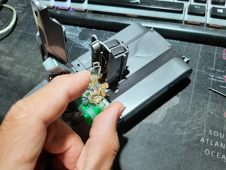 Dyson電池拆解更換與您可以也好奇的幾個問題!