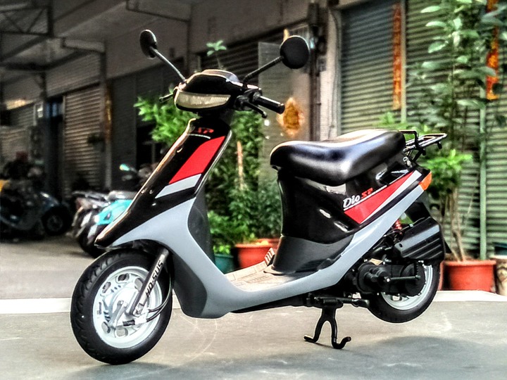 HONDA DIO 50  1/12