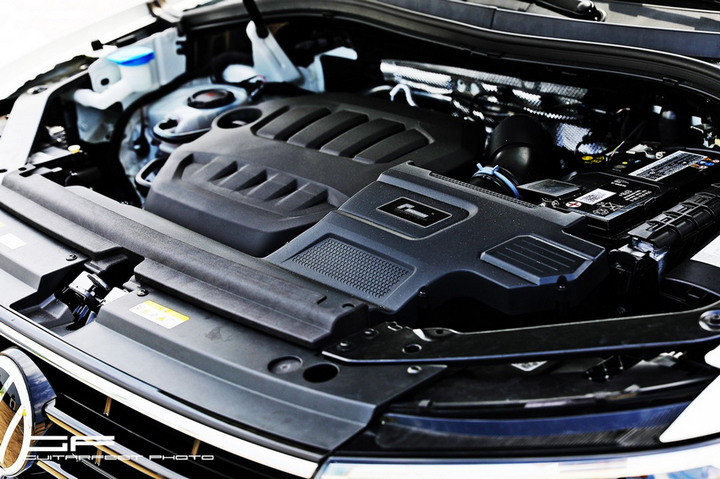 --地瓜王者-- Volkswagen Tiguan R 最親民的性能休旅,沒有之一