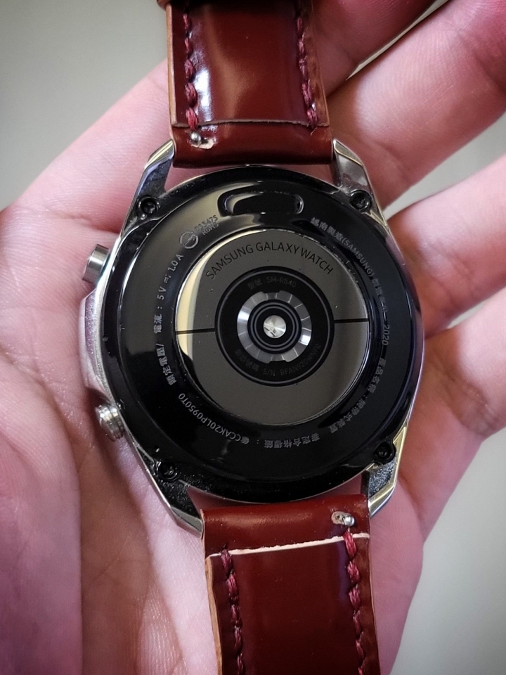 新禧馬臂皮晶片錶帶搭配 Galaxy Watch 3 分享
