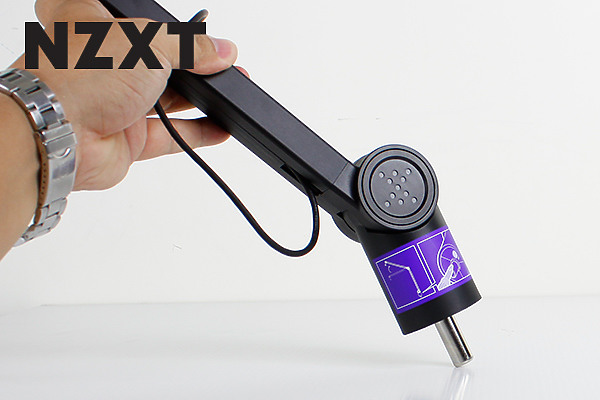 NZXT Capsule 24bit/96kHz數位降噪麥克風，黑白雙色美型登場！