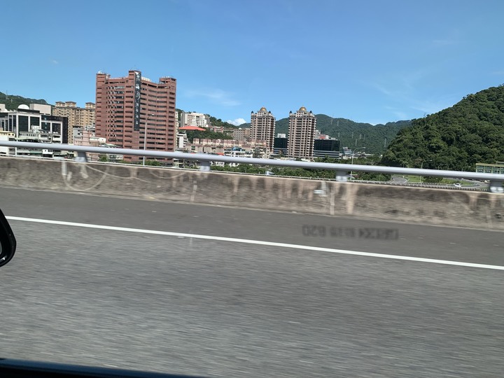 【開箱】BMW 218i Gran Coupe Edition Sport 黑色