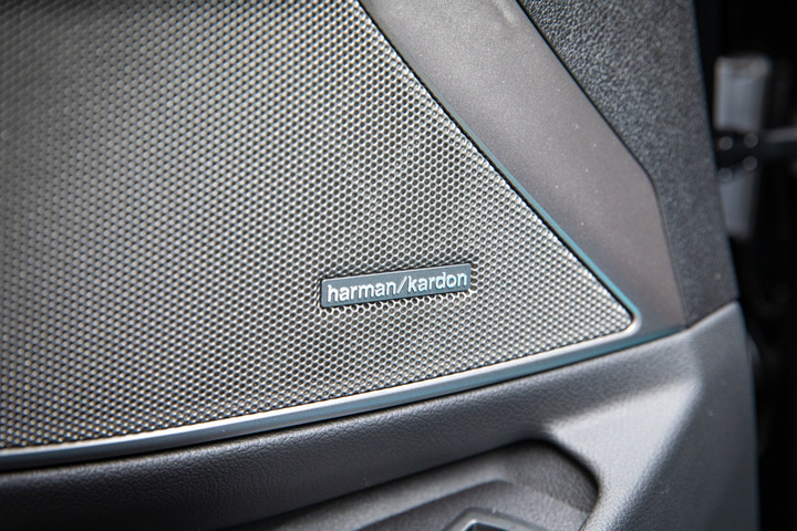 BMW G世代 330i Midnight Edition 夜型版 微開箱不專業分享 高清圖片!