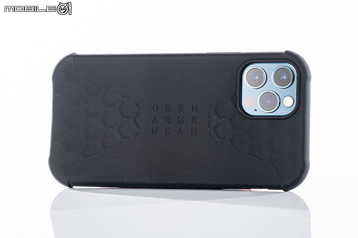 UAG x iPhone 13新款保護殼搶先報|嶄新材質設計、強化MagSafe支援!