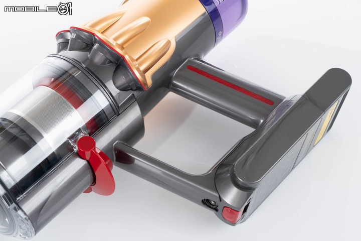 Dyson V12 Detect Slim 手持吸塵器開箱試用 以科技探測細小微塵的掃除神器