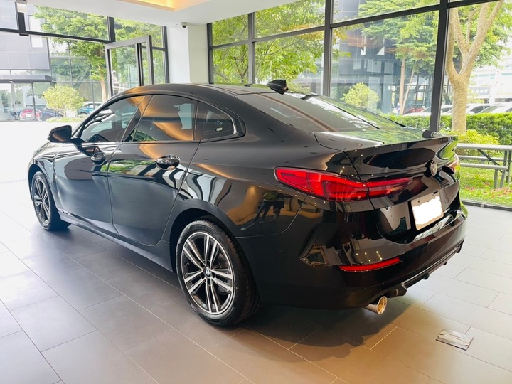 【開箱】BMW 218i Gran Coupe Edition Sport 黑色