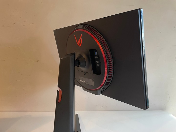 【多圖】入手LG 27GP850-B 畫面分享