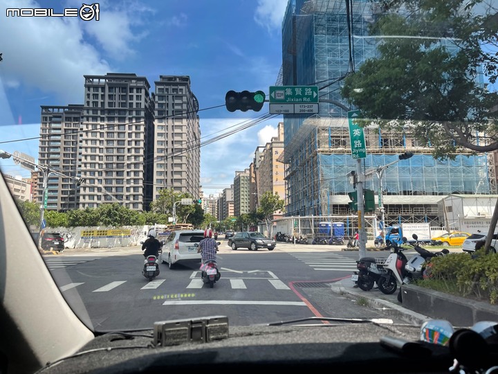 賓士Vito中古車 重貼隔熱紙分享