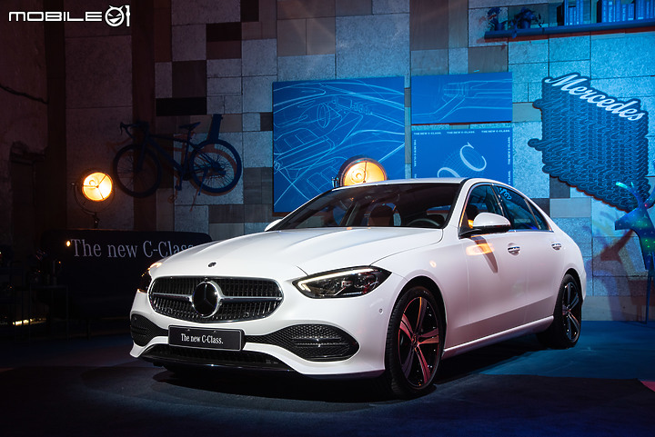 【賞實車】大改款Mercedes-Benz C-Class實車更漂亮,C180房車自210萬元起!