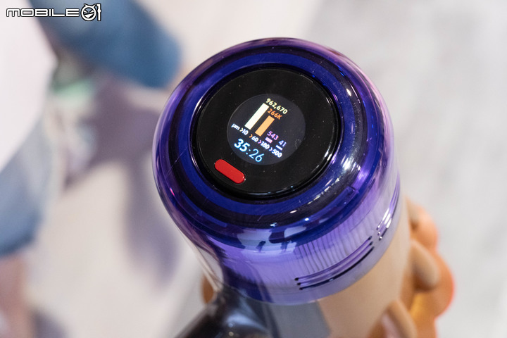 Dyson V12 Detect Slim 手持吸塵器開箱試用 以科技探測細小微塵的掃除神器