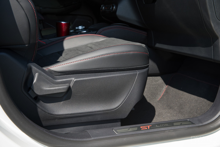 [開箱] Kuga ST-Line X