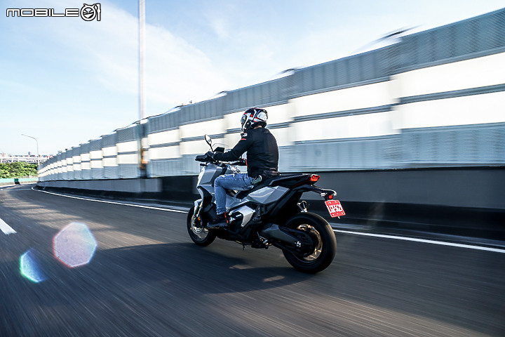 HONDA X-ADV 2021 試駕｜跨界依然可行 公路越野全方位探索