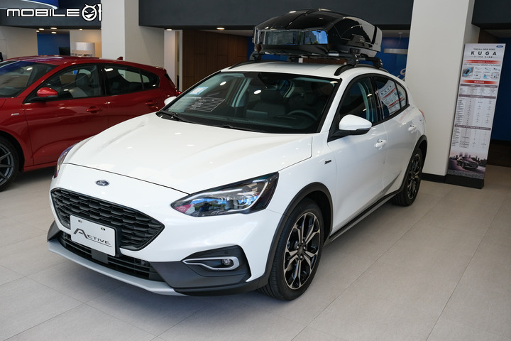 【展間實拍】Ford Focus 22年式配備升級,ST-Line Lommel X 接單價小漲1萬元!