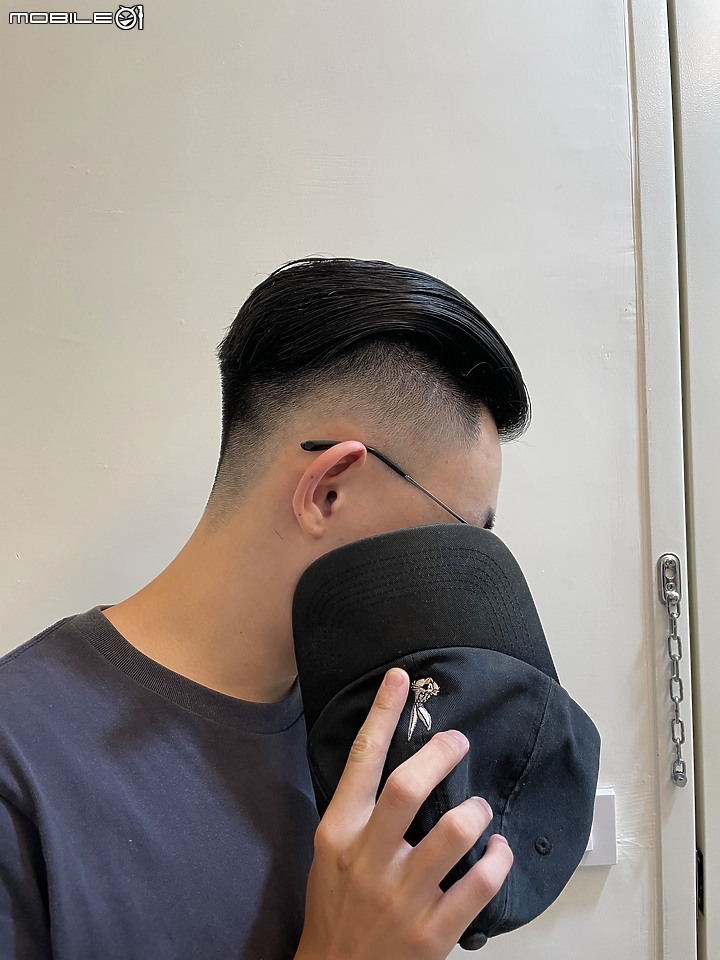點我看大圖 Uppercut Vantasy Deluxe Pomade 拳擊手豪華髮油 詳細測試