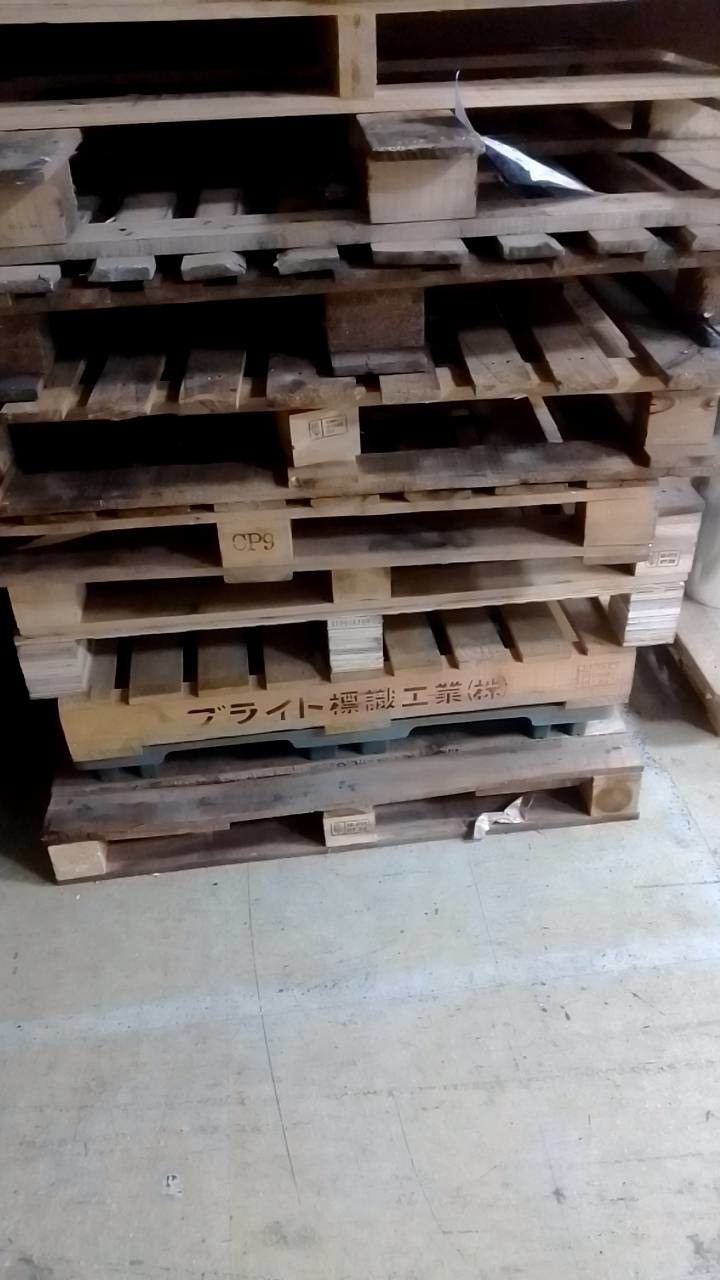 公司不要的報廢木棧板(五股新北產業園區免費自取)