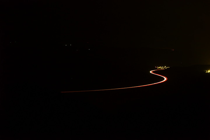 Z fc+14-24mm F2.8 S台9線404公里拍銀河：山與海、天上雲與隧道、公路及鐵路、汽車與火車同時與銀河入鏡。