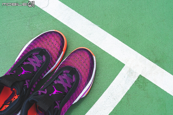 Air Jordan XXXVI 開箱|鞋面輕薄透光、實現「看得見的輕」