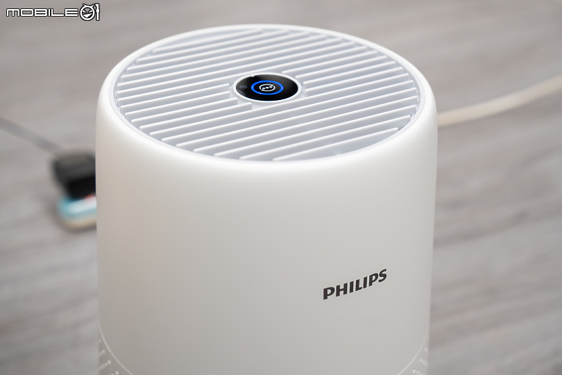 飛利浦Philips 奈米級空氣清淨機 AC0819 評測|小空間的輕盈過濾首選!