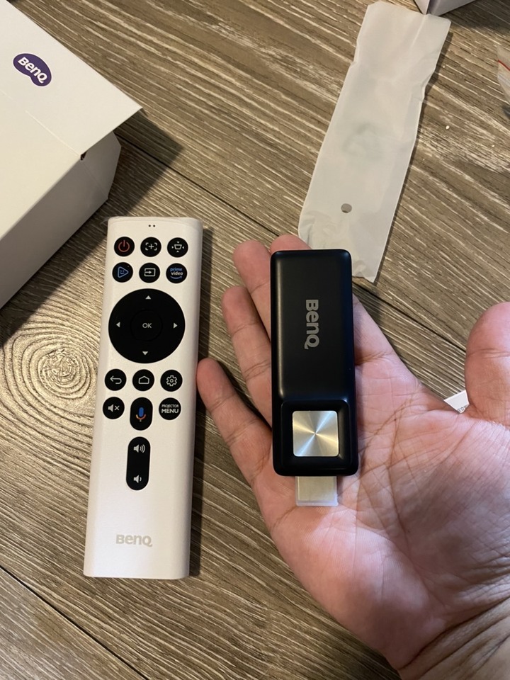 BenQ GV30 攜帶式投影機開箱及使用體驗