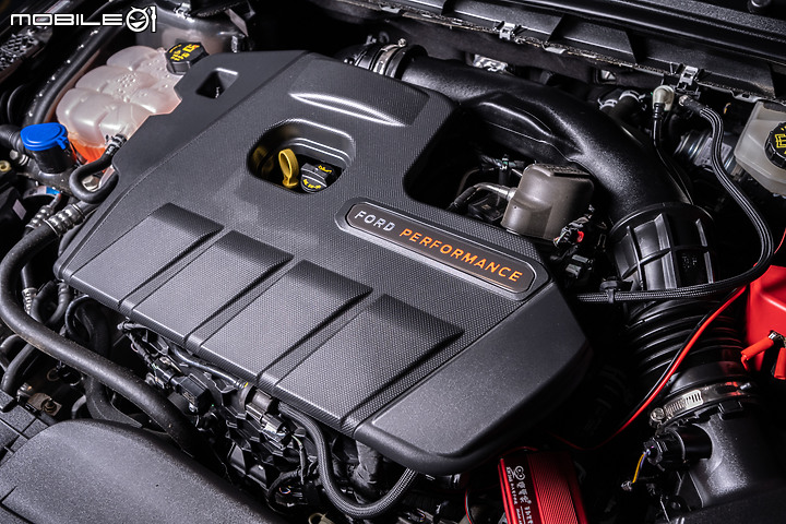 【採訪】Ford 2022 年式 Focus 加配備不加價正式上市,另有 Focus ST 6MT 驚喜登場!