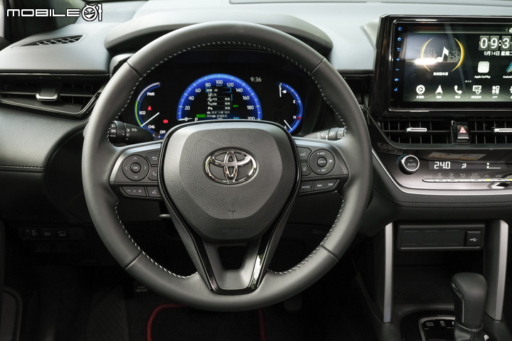 Toyota Corolla Cross Hybrid GR Sport 試駕|個性升級帥氣加持,街頭車聚的另種選擇!