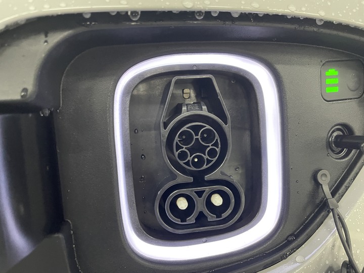 終於預約到了... KONA EV500試乘