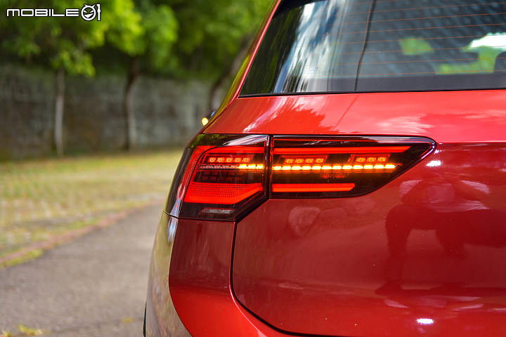 VW Golf GTI 八代試駕|鋼砲正宗,誰與爭鋒!