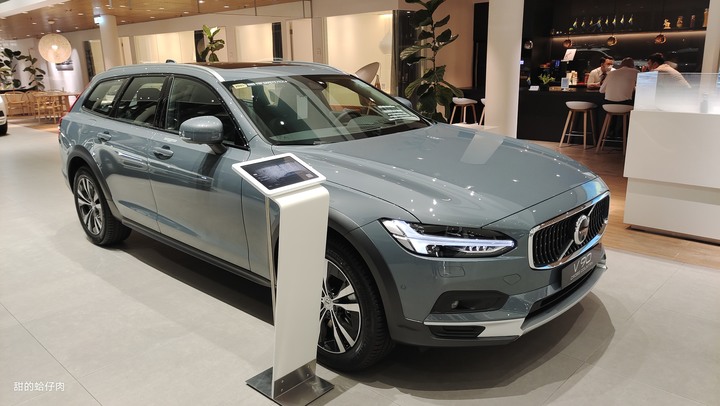 Volvo PHEV 雙能電動體驗展 - 親身試駕 New S90 T8的感動 -