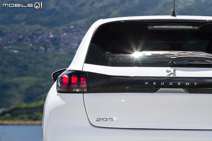 Peugeot New 208 Active 試駕|1/4 才是一種浪漫