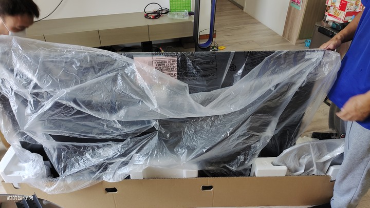 Seeing it, listening to it, feeling it then believe in it! - Panasonic TH-65JZ1000W電視體驗分享 -