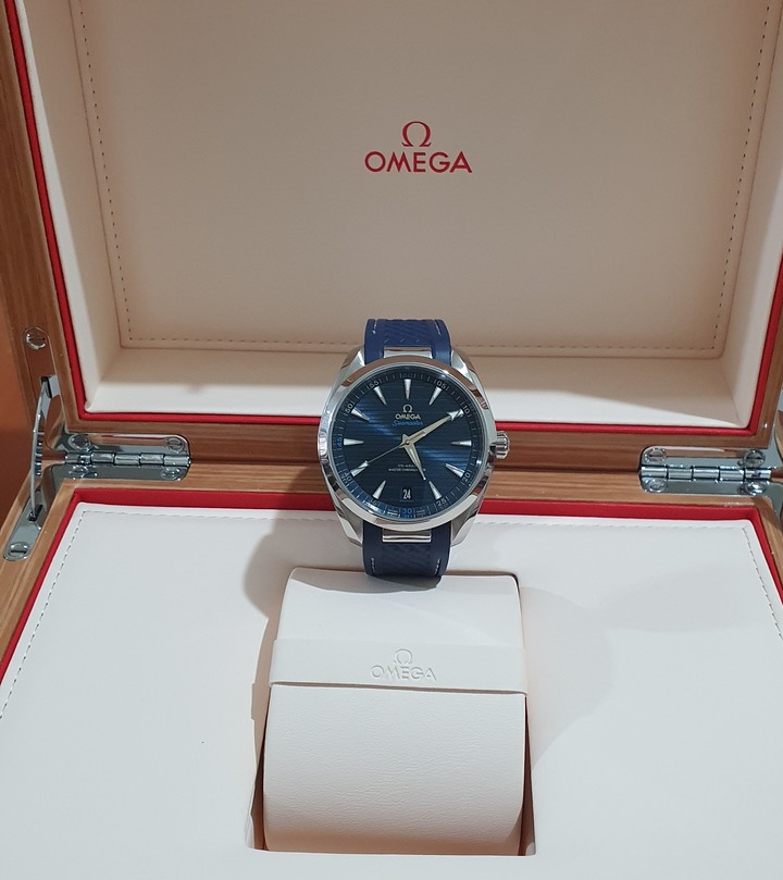 [開箱] Omega Aqua Terra 41mm 藍面