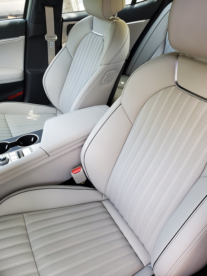 2022 Genesis G70 美國開箱
