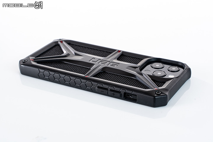 UAG x iPhone 13新款保護殼搶先報|嶄新材質設計、強化MagSafe支援!