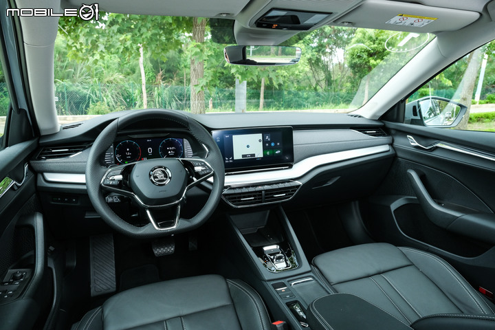 Škoda Octavia Combi 2.0TSI 4x4 金門試駕|品牌一哥現身秀實力,十項全能難以挑剔!