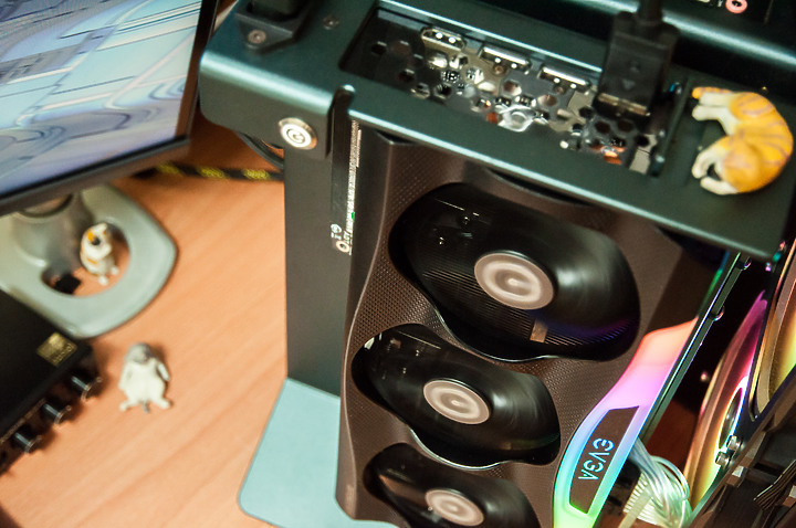 「EVGA RTX 3070 FTW3 ULTRA GAMING」 - 寂靜經典微評測文。