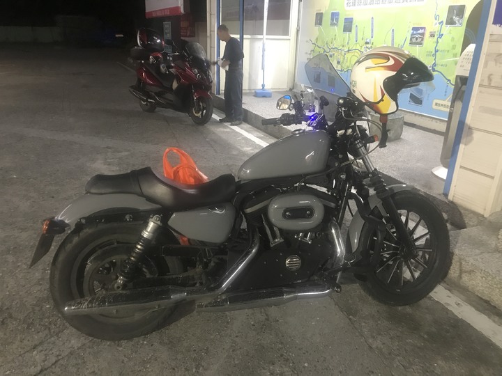 哈雷環島掉包記－－南北島山林小路與死亡的滋味