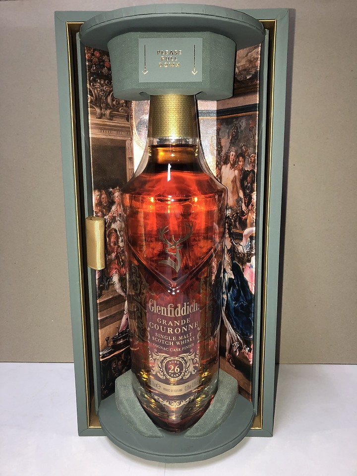 格蘭父子新酒款開箱與封存：百富25年單一純麥&格蘭菲迪26年干邑桶