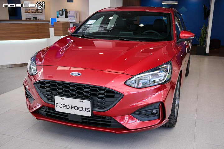 【展間實拍】Ford Focus 22年式配備升級,ST-Line Lommel X 接單價小漲1萬元!