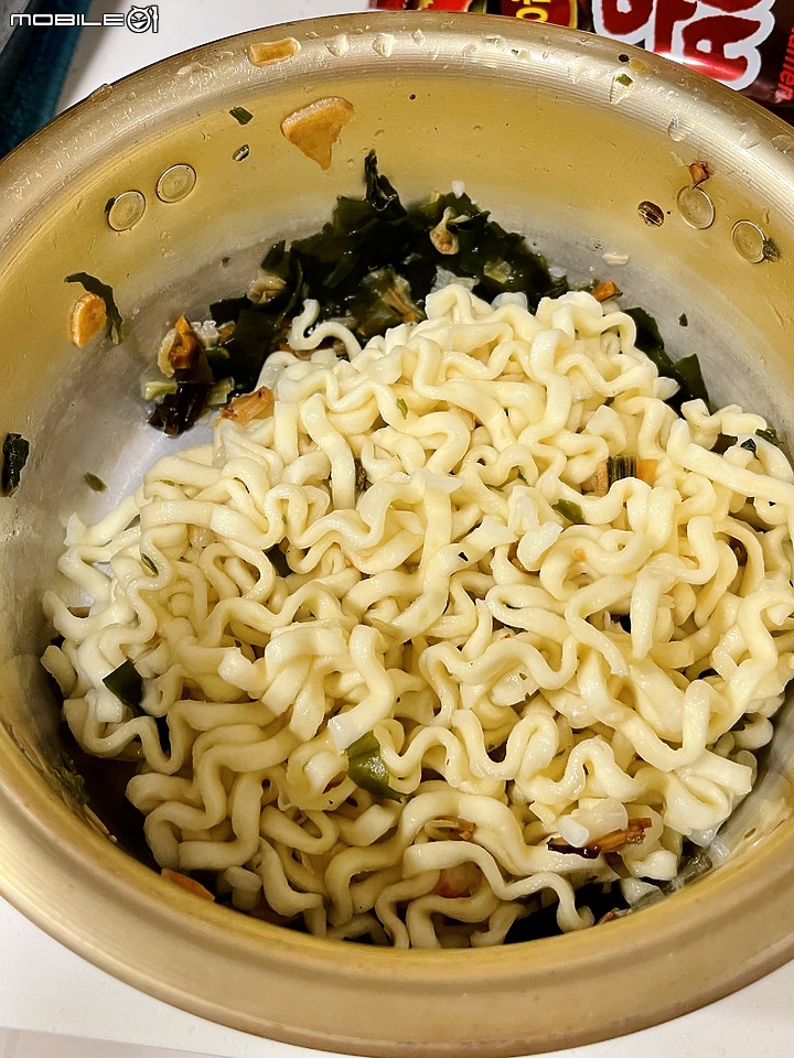 零失敗!「韓式泡麵炒飯」5分鐘上桌~ 什麼飯都可以!料理食譜分享