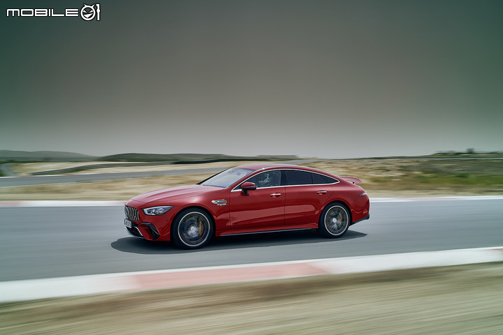 【海外新訊】Mercedes-AMG GT 63 S E Performance正式發表,831匹馬力,2.9秒加速破百!