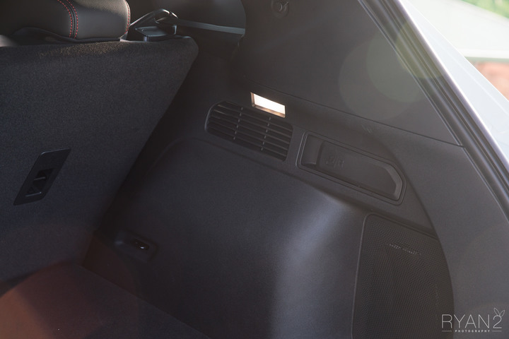 [開箱] Kuga ST-Line X