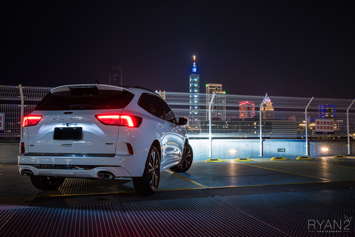 [開箱] Kuga ST-Line X