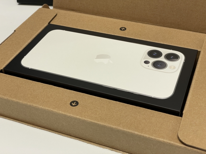 (更新完結,已取得退款)在官網用iPhone 12以舊換新13 Pro Max記錄