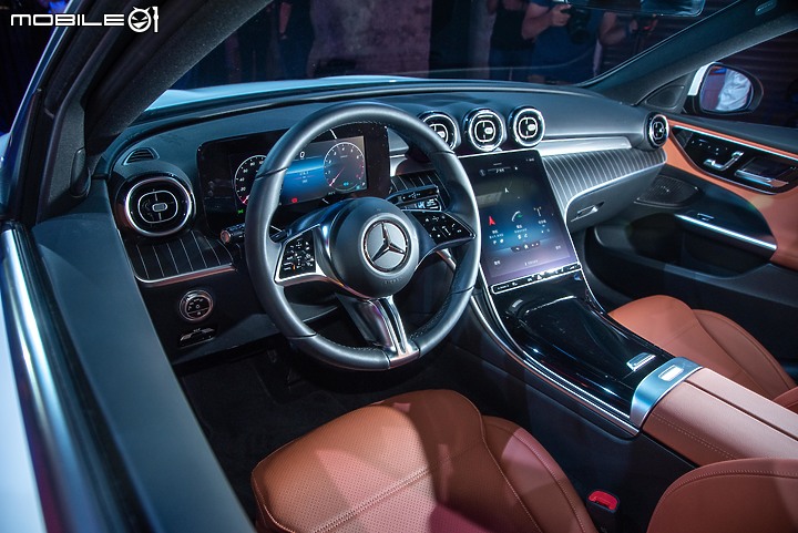 【賞實車】大改款Mercedes-Benz C-Class實車更漂亮,C180房車自210萬元起!