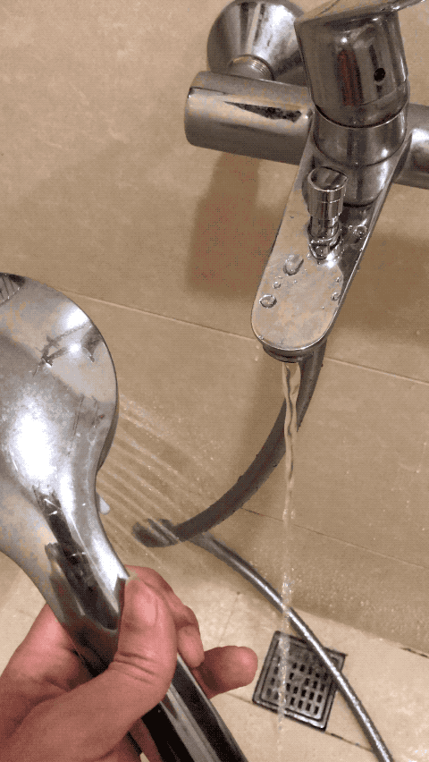 浴室淋浴水龍頭問題