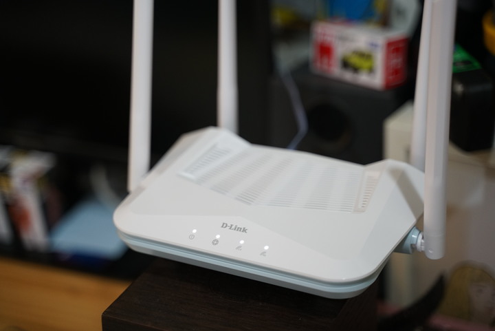 [ 微分享 ] 辦公室 wifi 6 分享器怎麼選？  TP-Link Archer AX10  vs D-Link R15