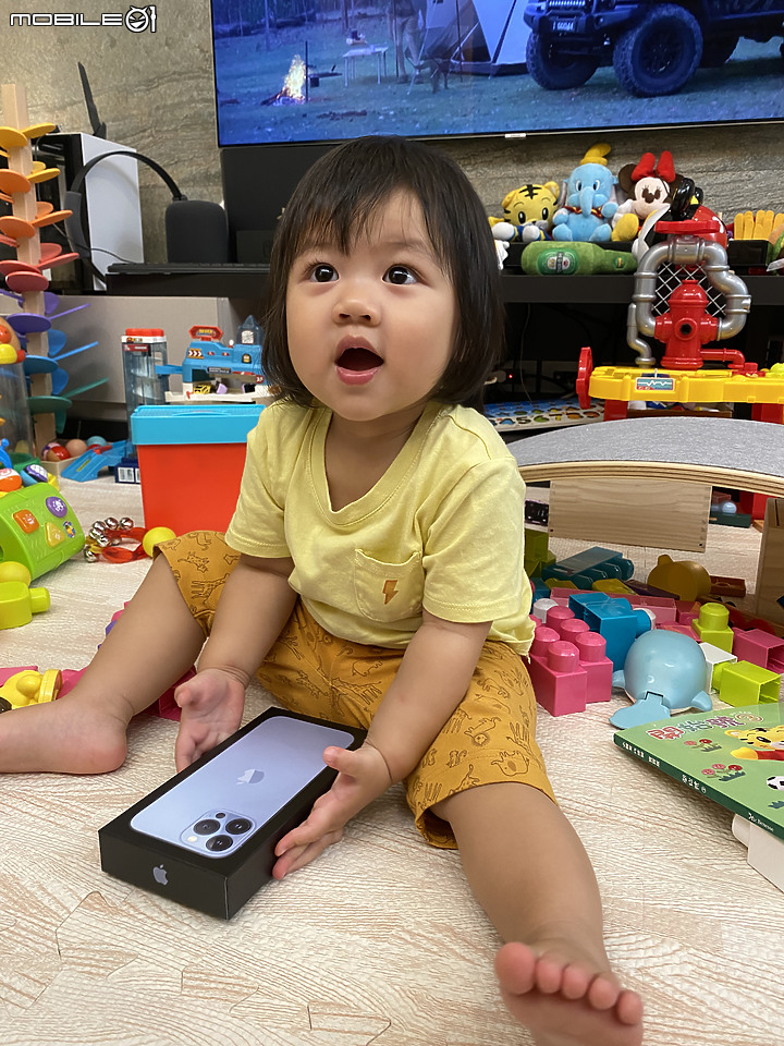 全台最年幼的iPhone13 pro Max開箱文