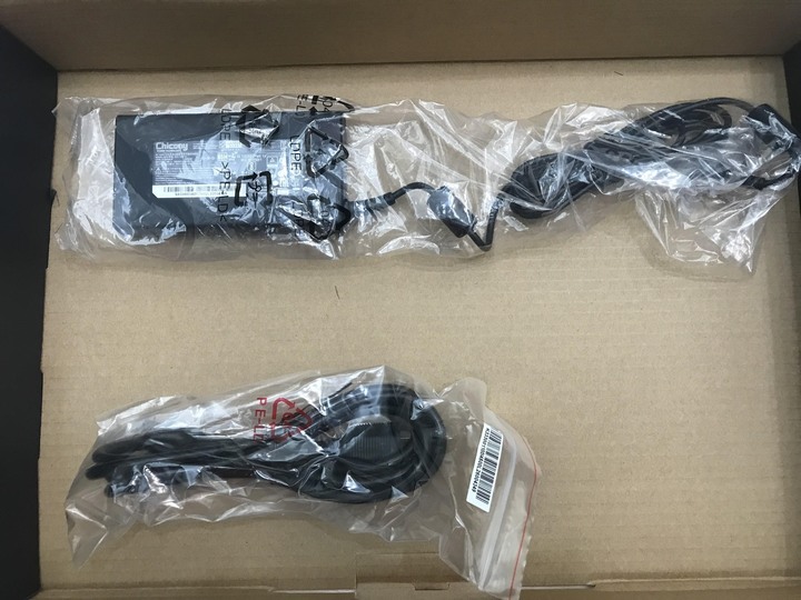 人生第一台筆電!MSI GF63 Thin 10 SCSR 不專業開箱