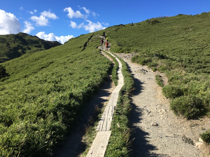 五座百岳一次走完--合歡群峰