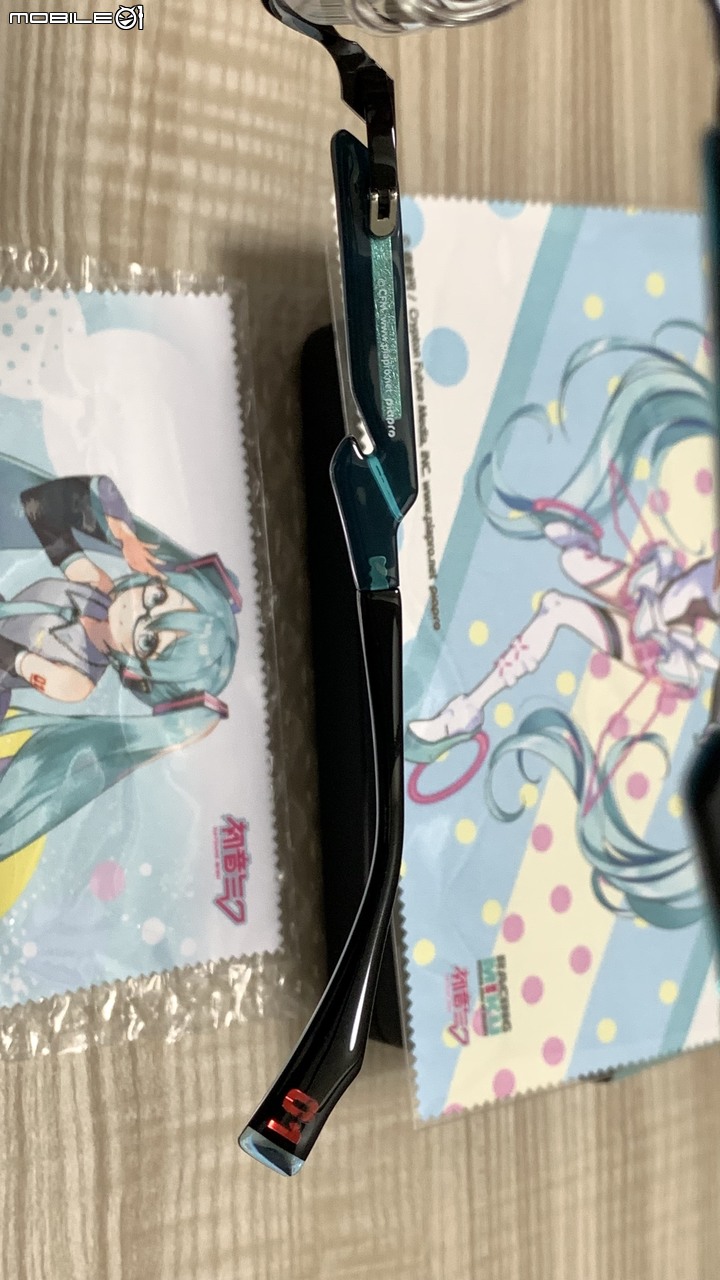 初音MIKU眼鏡開箱